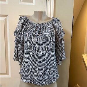 White House Black Market print on/off shoulder Billow sleeve Blouse, small